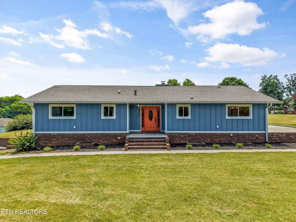 2572 Sevierville Rd, Maryville, TN 37804