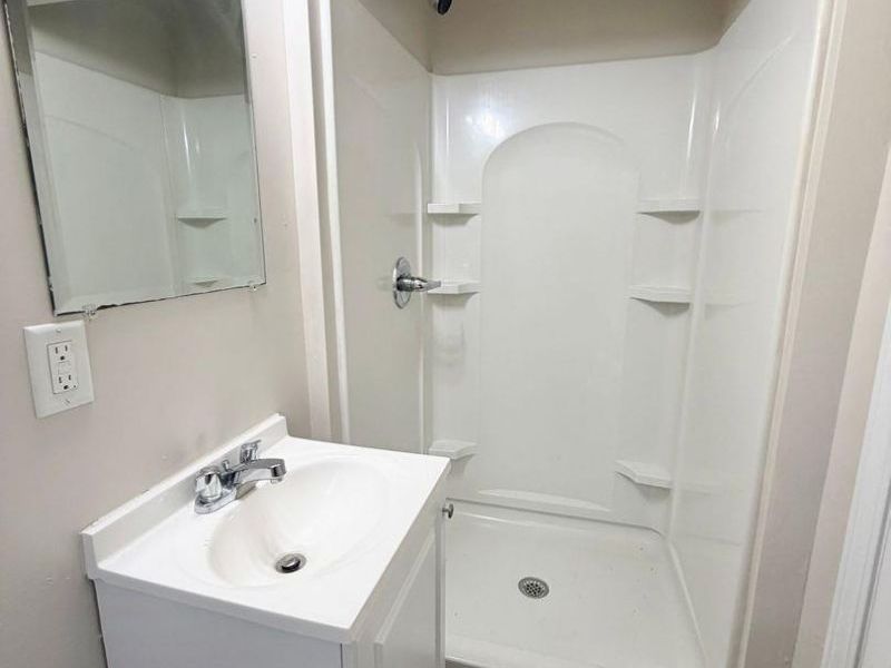 7743 Reading Road, Cincinnati, OH 45237 Photo 4
