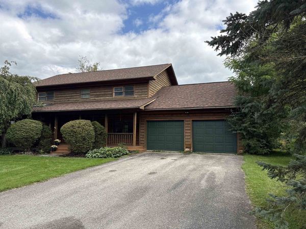 18 Greenview Drive, Bennington, VT 05201