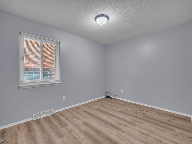 1080 E 167th Street, Cleveland, OH 44110 Photo 12