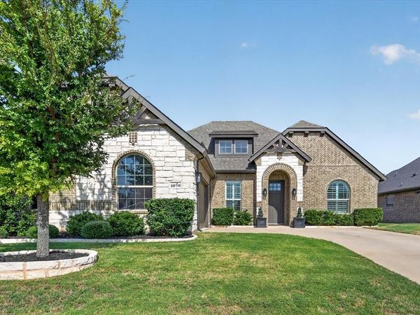 1070 Mickelson Drive, Granbury, TX 76048
