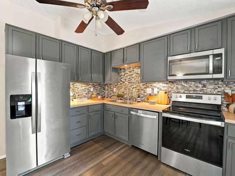7342 Downey Drive, Columbus, OH 43235 Photo 3