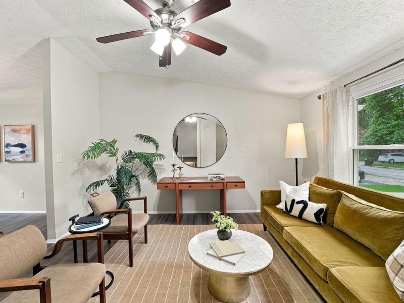 7342 Downey Drive, Columbus, OH 43235 Photo 6
