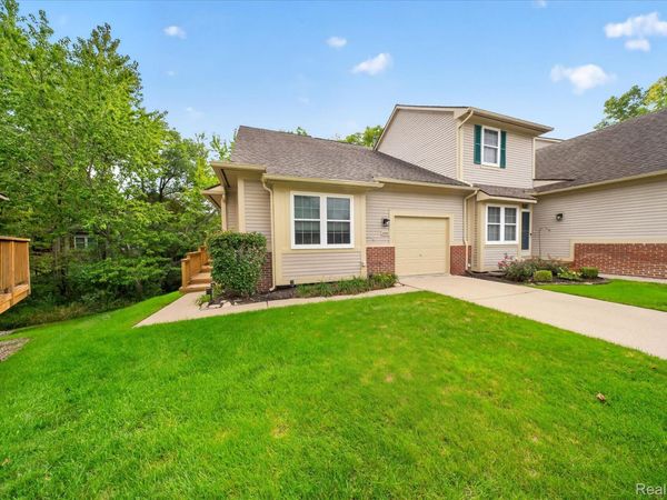 30900 Jasper Ridge , Novi, Mi 48377