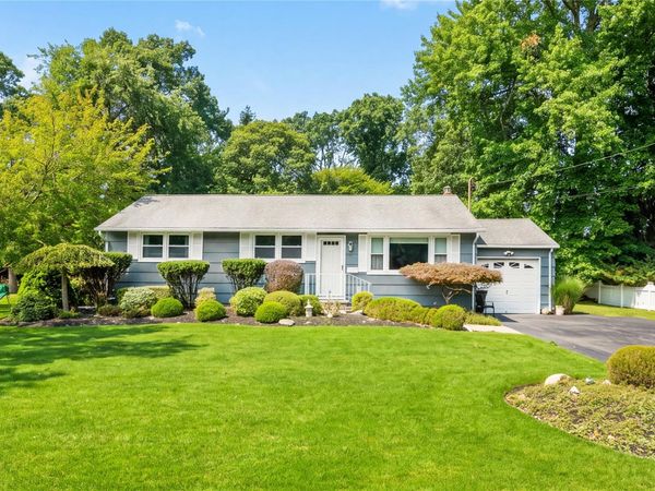 80 Evergreen Lane , East Patchogue, NY 11772