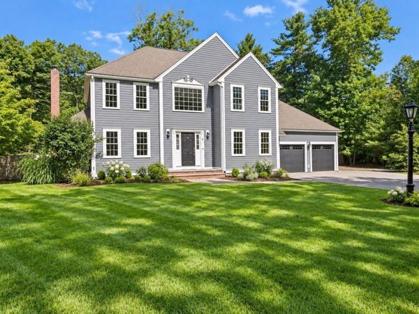 4 Bruce Rd, Holbrook, MA 02343