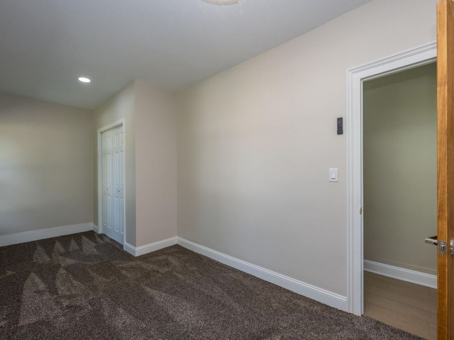 Property Image 76