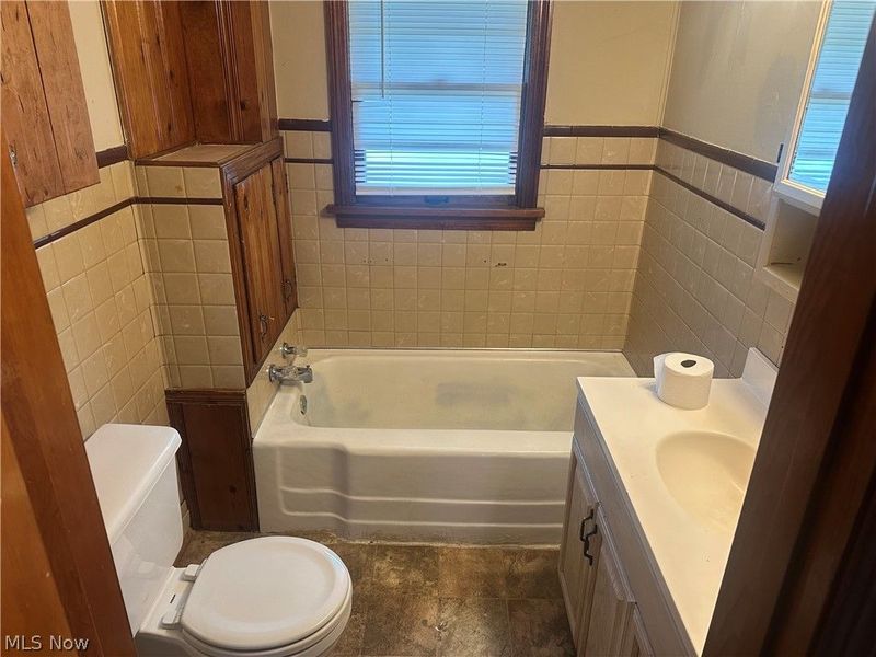 4244 Paumier Avenue, Louisville, OH 44641 Photo 11