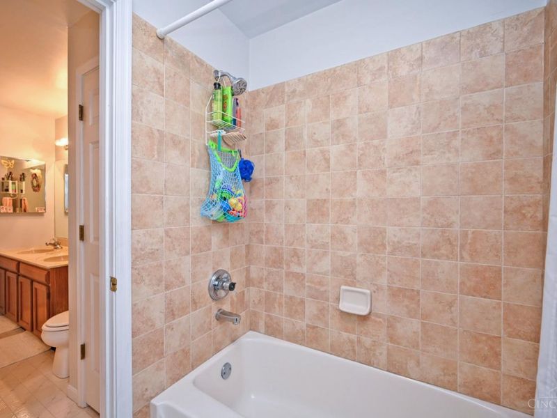 208 Eagleview Way, Reading, OH 45215 Photo 37