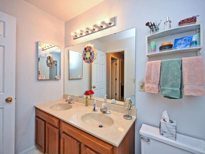 208 Eagleview Way, Reading, OH 45215 Photo 38