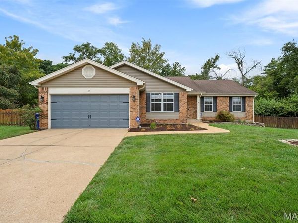 39 Gentle Court, Fenton, MO 63026