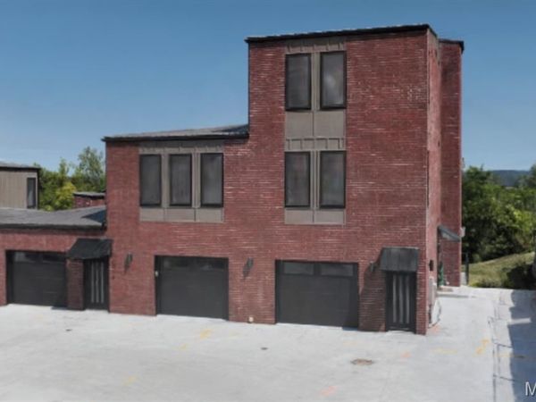 1019 River Bluff Drive, Washington, MO 63090