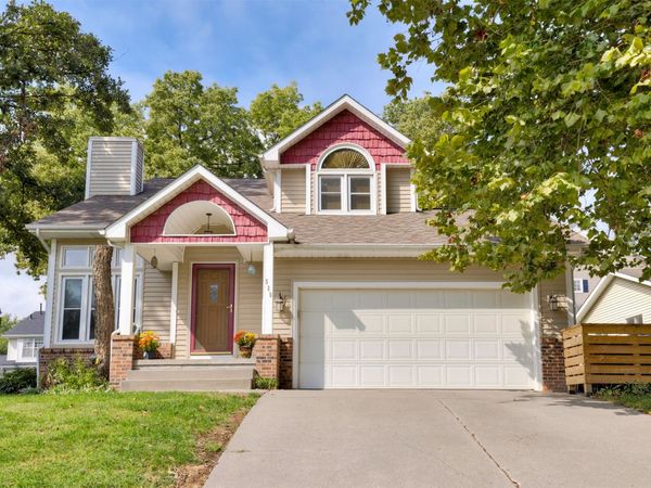 520 N 1st Street, Carlisle, IA 50047