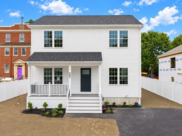 181 Wellington, Fall River, MA 02720