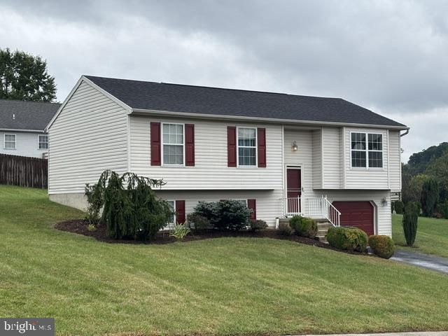 160 ASBURY COURT , MOUNT WOLF, PA 17347