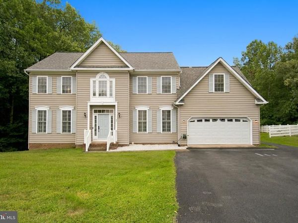 24 PEBBLE PLACE , FREDERICKSBURG, VA 22405