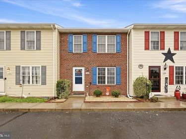 112 KADIES LANE , EDINBURG, VA 22824