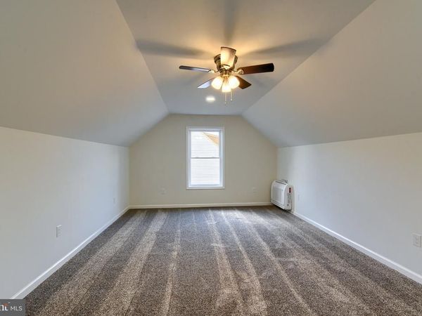 8 S LOCUST LANE, MECHANICSBURG, PA 17050