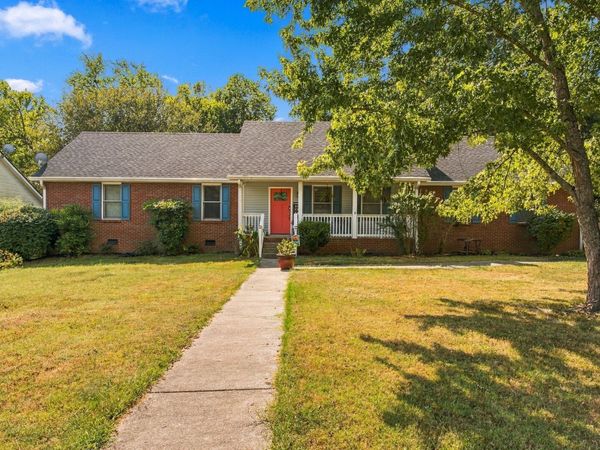 301 Carlton Pl , Goodlettsville, TN 37072