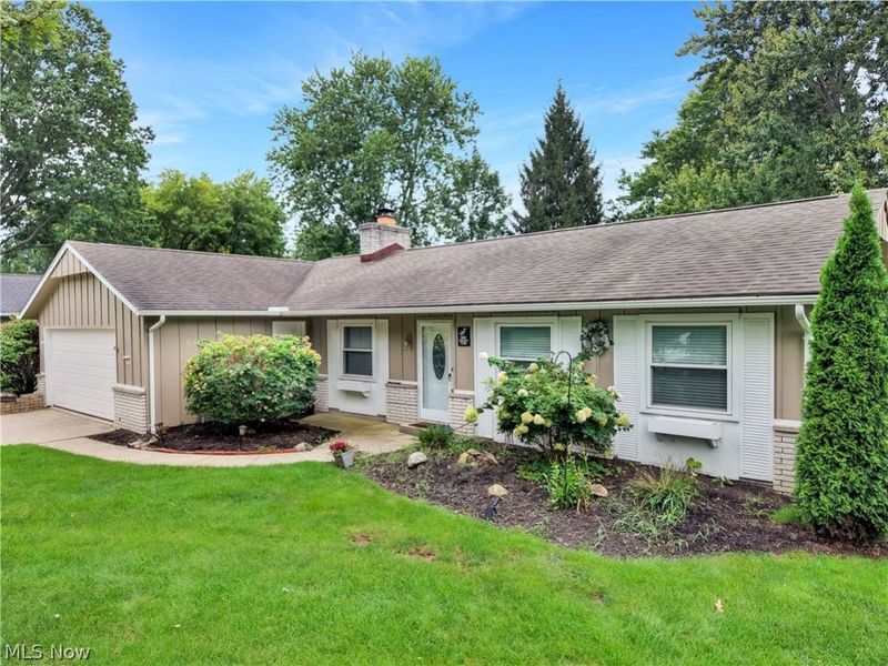 6210 Mills Creek Lane, North Ridgeville, OH 44039 Photo 2