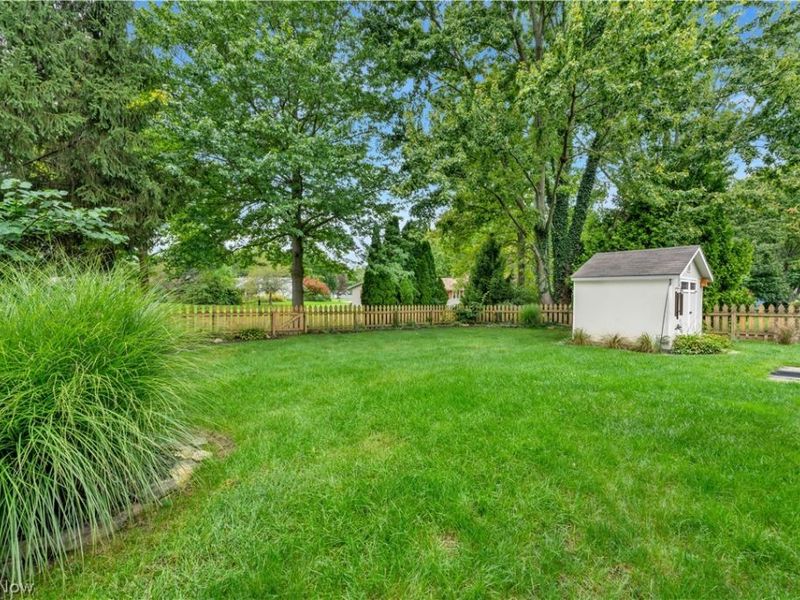 6210 Mills Creek Lane, North Ridgeville, OH 44039 Photo 32
