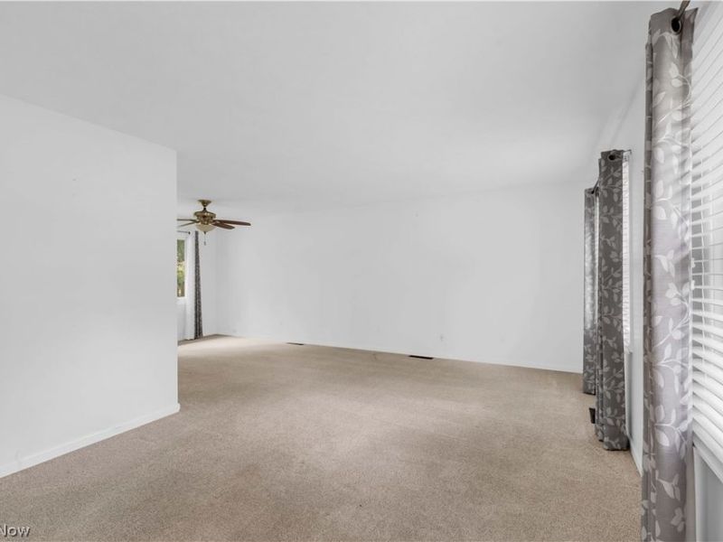 6210 Mills Creek Lane, North Ridgeville, OH 44039 Photo 7