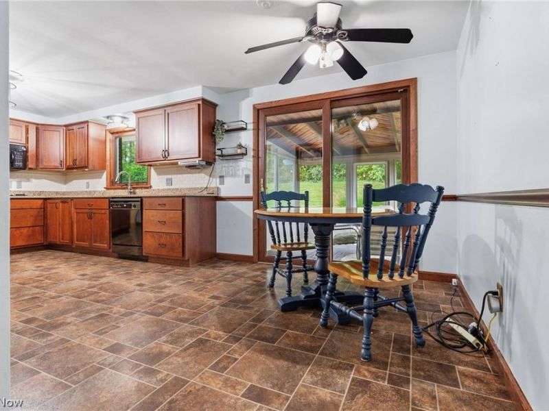 2033 Clearview Street NE, Massillon, OH 44646 Photo 10