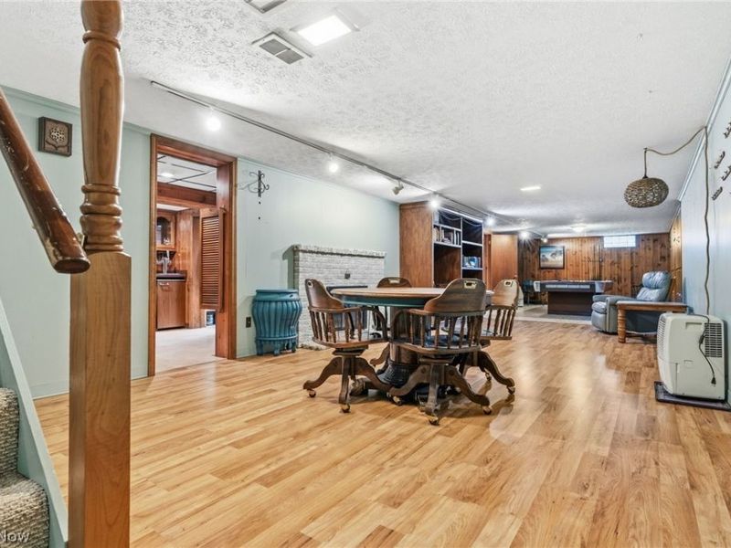 2033 Clearview Street NE, Massillon, OH 44646 Photo 18
