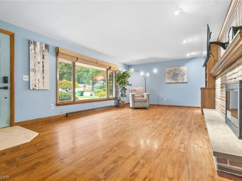 2033 Clearview Street NE, Massillon, OH 44646 Photo 6