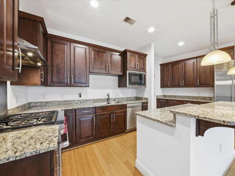 1 Roebling Way, Unit 404, Covington, KY 41011 Photo 15