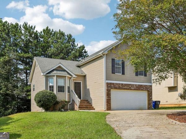 4031 Robin Circle, Atlanta, GA 30349