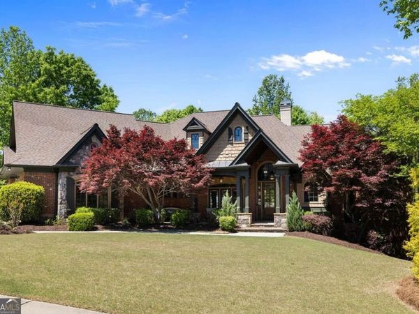 5623 Brendlynn Drive, Suwanee, GA 30024