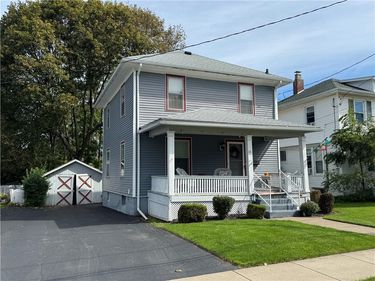 15 West Street, Geneva, NY 14456