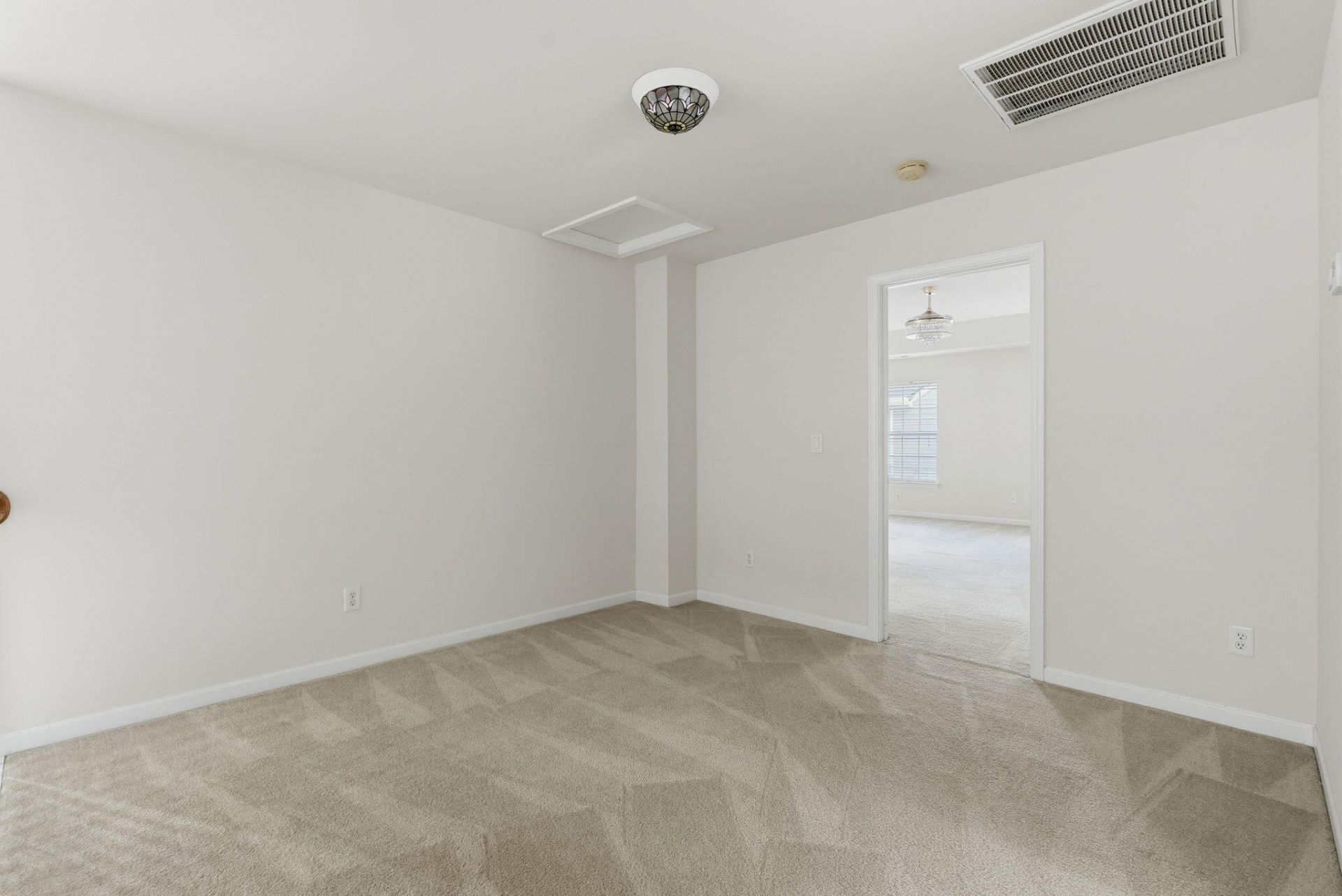 3419 Kirkwall Drive Photo 26