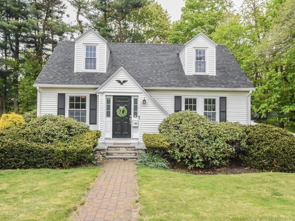 184 Elm St, Andover, MA 01810