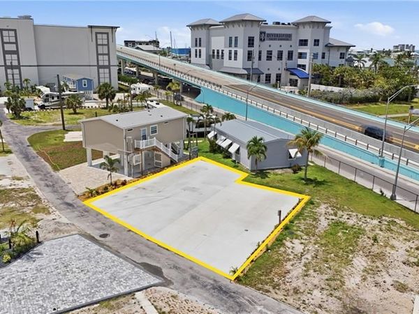 19281, #32-33 San Carlos BLVD, FORT MYERS BEACH, FL 33931