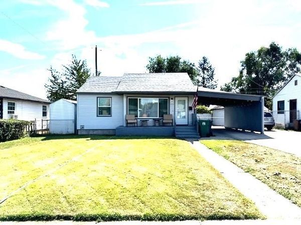 528 E Joseph Ave, Spokane, WA 99208