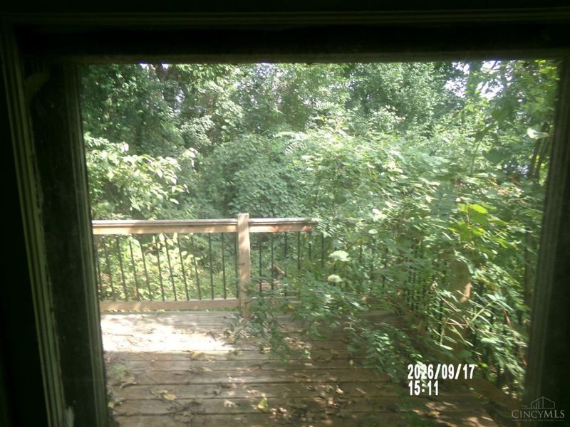 3556 Bevis Avenue, Cincinnati, OH 45207 Photo 10