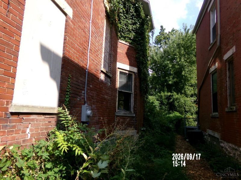 3556 Bevis Avenue, Cincinnati, OH 45207 Photo 17