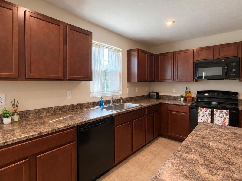 1504 Winwood Drive, Goshen Township, OH 45140 Photo 7