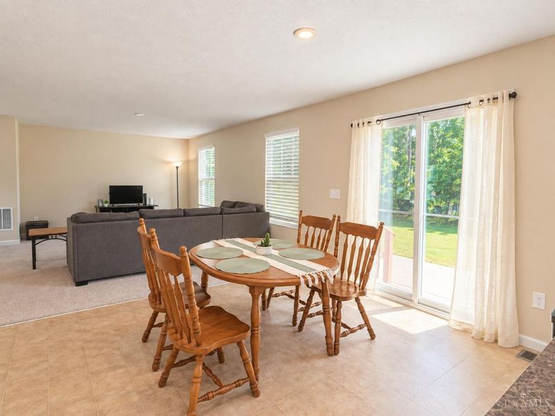 1504 Winwood Drive, Goshen Township, OH 45140 Photo 8
