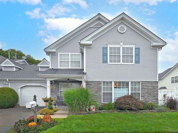 8 Lavern Drive , Middle Island, NY 11953