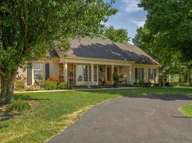 5487 Athens Walnut Hill Pike, Lexington, KY 40515