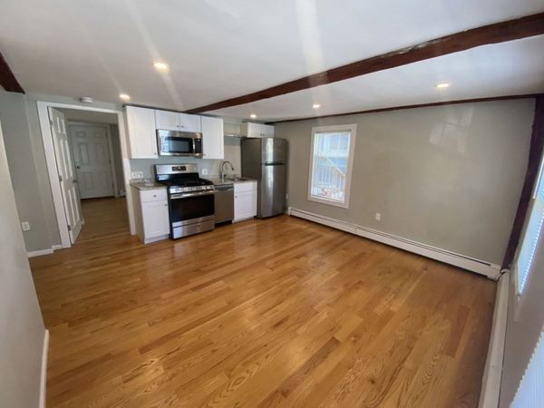 80 Cabot St, Unit 4, Beverly, MA 01915