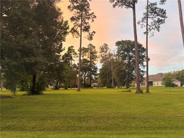 964 GREAT SOUTHERN Drive , Abita Springs, LA 70420