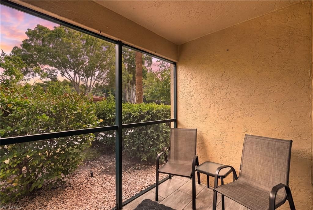 8960 Colonnades Ct E, Unit 915, Bonita Springs, FL 34135 Photo