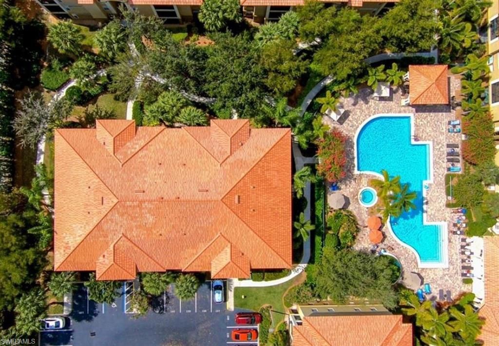 8960 Colonnades Ct E, Unit 915, Bonita Springs, FL 34135 Photo