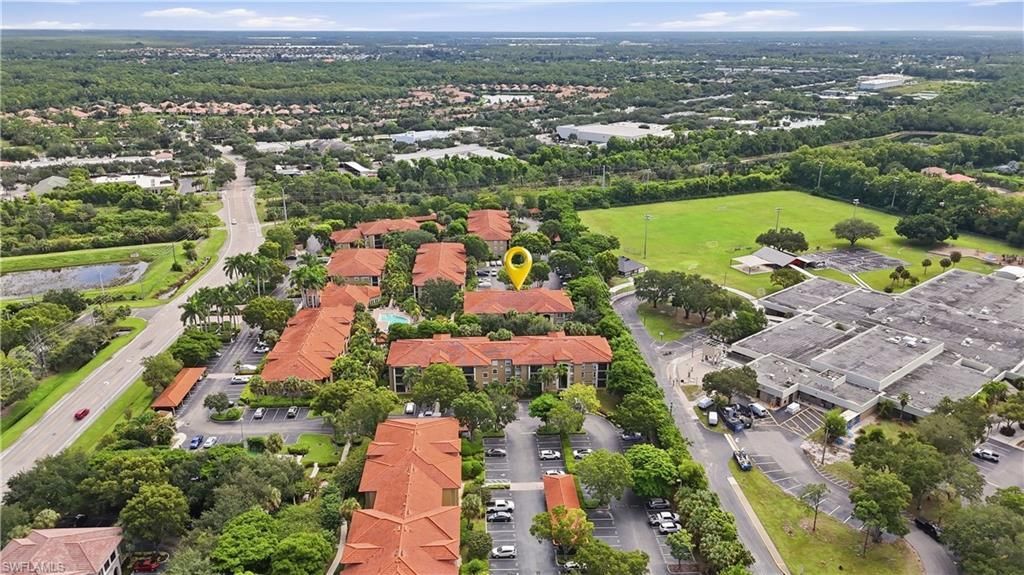 8960 Colonnades Ct E, Unit 915, Bonita Springs, FL 34135 Photo