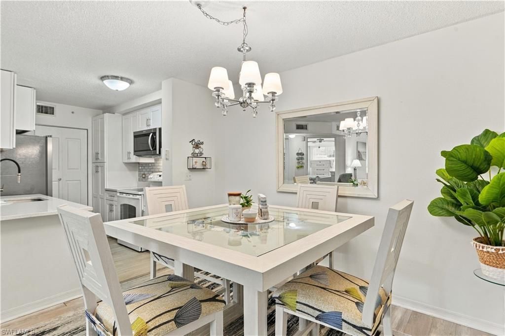 8960 Colonnades Ct E, Unit 915, Bonita Springs, FL 34135 Photo