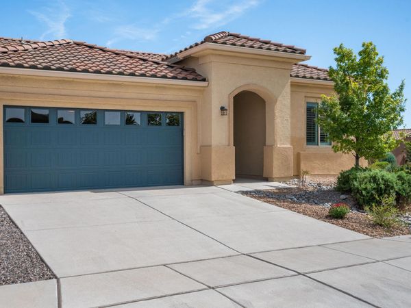2100 Cave Creek Lane NW, Albuquerque, NM 87120